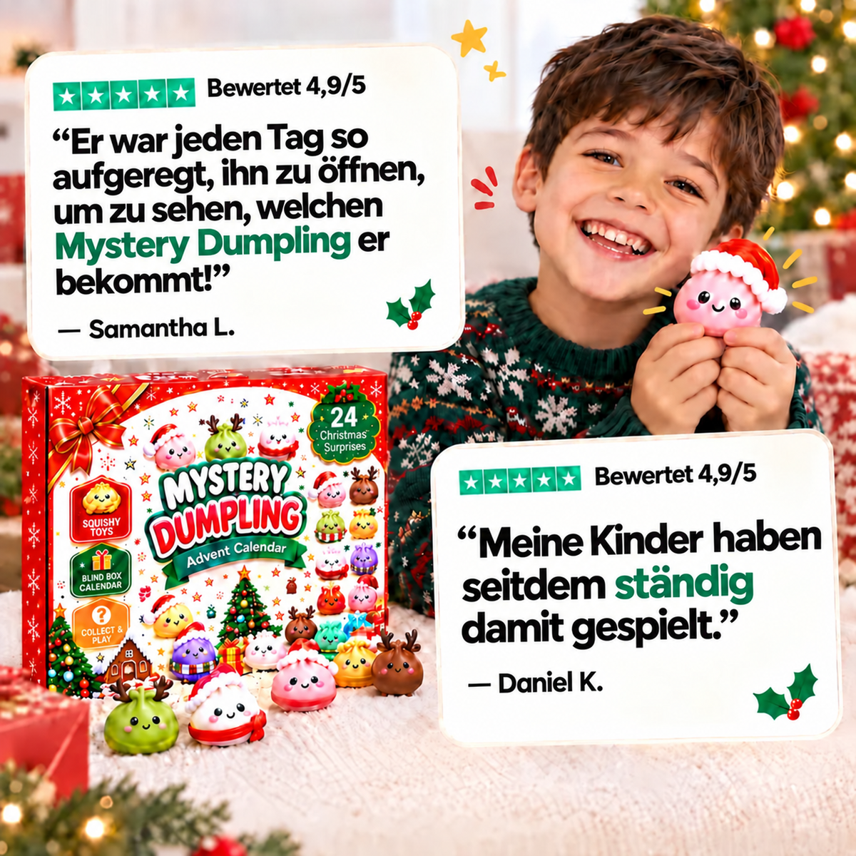 Lachender Junge hält eine Squishy-Figur aus dem Adventskalender in den Händen
